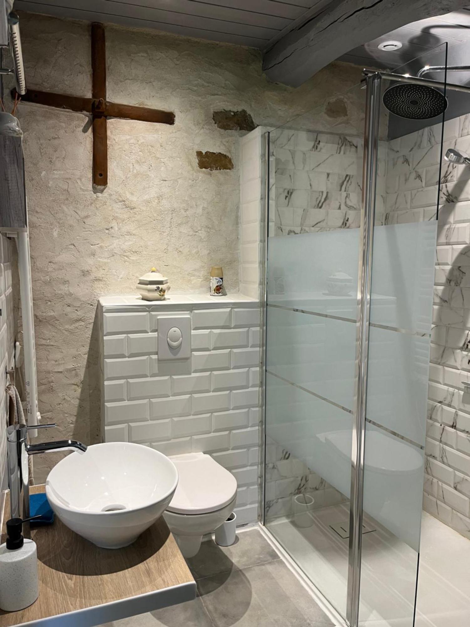Halte Vendeenne Atypique Saint-Germain-l'Aiguiller Exteriér fotografie